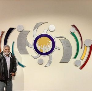 Meet your Posher, Curtiss